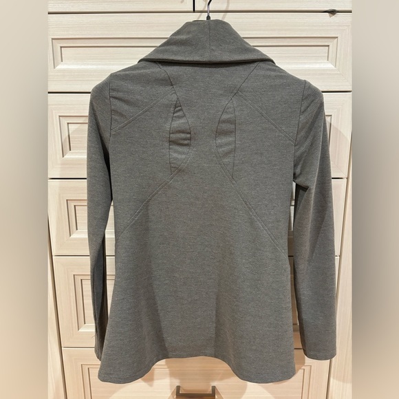 Katherine Barclay gray jacket - Picture 8 of 9